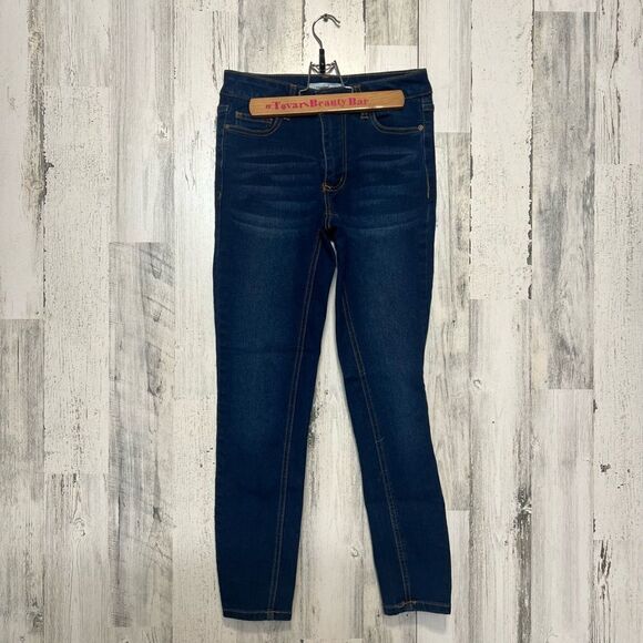 Blue jeans - Picture 1 of 4